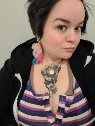 Hi! My name is Antonia (Toni works too!) and I'll be moving to Portland  mid- to late summer and I'd to find some roommates and make some more  friends (so even if