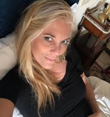 Eleonora daniele annuncia un futuro lontano dalla tv: Eleonora Daniele Gives In To The Nanny This Is How She Organized Herself For The Return To Tv