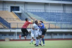 Piala wali kota solo 2021 rencananya juga menyiapkan hadiah sebesar rp 1,1 miliar untuk klub empat besar. Piala Walikota Solo Diundur Persib Gagal Lobi Persipura Dan Persita Untuk Uji Tanding Halaman All Kompas Com