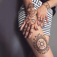 Kit für hennabemalungen mit 3 stahllochtüllen und koppler. Henna Tattoo Selber Machen Oberschenkel Hande Ornamente Henna Tattoo Selber Machen Tattoo Selber Machen Henna Tattoo Ideen