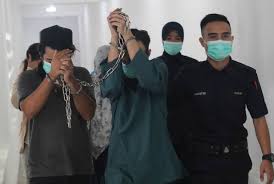 Sebuah mahkamah majistret, terdahulunya digelarkan sebuah mahkamah polis, adalah peringkat paling rendah mahkamah di england dan wales dan banyak bidang kuasa common law lain. Suami Isteri Dua Rakan Berdepan Hukuman Gantung Utusan Digital
