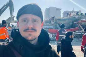 Good Omens": Wenn ein Eingel und ein Dämon die Welt vor der Apokalypse  retten