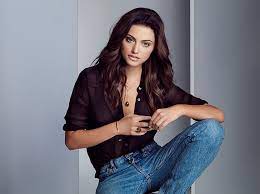 She gained further attention with a brief appearance on cw's black lightning series in 2019. Hd Wallpaper Actress Fashion Model Phoebe Tonkin Wallpaper Flare