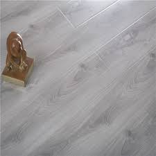 Aslında su geçirmez kavramının da laminat parke modellerinde çok geçerli bir kavram olmadığını da ek olarak sizlere belirtmem gerekiyor. Acik Su Gecirmez Laminat Parke Banyo Buy Laminat Parke Su Gecirmez Doseme Acik Su Gecirmez Laminat Parke Product On Alibaba Com