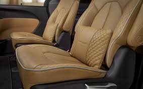 2023 Chrysler Pacifica Road Tripper | Road Trip Minivan