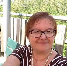 Maria glory Edgar (@maria.glory.edgar)