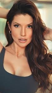 Amanda cerny, estrela do tiktok Papel de parede de celular HD