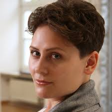 Laura Maus's Instagram, Twitter & Facebook