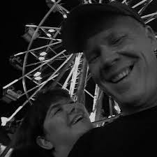 Yet another view of the Blue Hole. Cold day. Cold water.