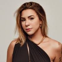 Marcella Rocha's Instagram, Twitter & Facebook