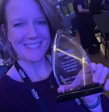 I was told a lot last night that persistence pays off. For 10 years, I've  wanted to take home the prize for best Experience Guide from the Illinois  Governor's Conference