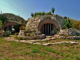 Monolithic Dome Houses Robot Ranch Ferris Texas Maison Bulle Maison A Dome Caveau