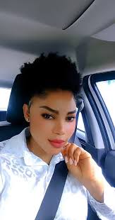 You'll never truly know the value of a moment until it becomes a memory .  ****My afro crown is givinnn ❣️ @highlight