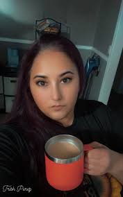 GOOD MORNING. COFFEE DOESN'T ASK QUESTIONS ON MONDAYS. COFFEE UNDERSTANDS.