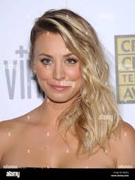 Los Angeles, Californie, USA. 10 Juin, 2013. Kaley Cuoco arrive pour le  Critics' Choice Television Awards 2013 au Beverly Hilton. Credit : Crédit :  Lisa O'Connor/ZUMAPRESS.com/Alamy Live News Photo Stock