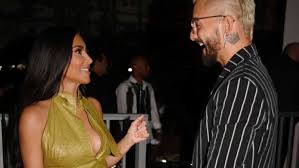 Μία πρόσφατη κοινή εμφάνιση της kim kardashian και του maluma πυροδότησε τις φήμες ότι οι δυο τους σύμφωνα με τις σχετικές πληροφορίες, η 40χρονη kim kardashian και ο 27χρονος maluma. Maluma Y Kim Kardashian Aparecieron Juntos Durante Una Fiesta En Miami