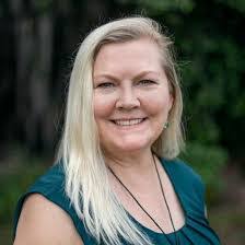 Lori Willard's Instagram, Twitter & Facebook