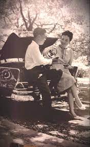 sawako ariyoshi jin akio at jingu gaien 1962 有吉 佐和子 神 彰 夫妻 神宮外園にて 昭和37年 vintage japan showa era favorite person