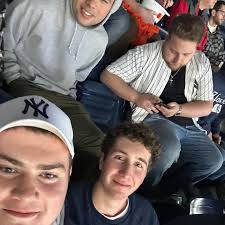 Der heutige Senior Spotlight-Post geht an John Schwimmer, ein Bruder der  Xi-Klasse. John is an accounting major, now in the MSPA program at Seton  Hall. He was also the vice president of