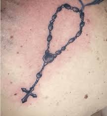 Pin De Graciela En Tatoo Tatuaje De Rosario Tatuajes Religiosos Tatuajes