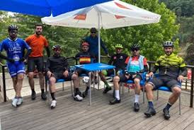 Toda a informação sobre paulo oliveira. De Viseu A Fatima De Bicicleta Jogadores Rivais Repetiram A Tradicao Campeonato De Portugal Jornal Record