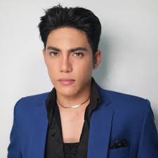 Our sunshine superstar with the ever supportive glam and styling team! ✨✨✨  Special mention, ate Leah. You da best! 📸 Mac Igarta IG post. #Stell  #StellatDavidAndFriendsTour