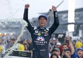 Before retiring, jeff burton — also known as the mayor — was able to rack up 21 sprint cup series wins. Nascar Driver Kasey Kahne Of Enumclaw Retiring From Racing The Columbian