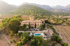 Wir waren schon öfter zu hochzeiten auf mallorca eingeladen. Die Besten Locations Zum Heiraten Und Feiern Auf Mallorca Finca Auf Mallorca Heiraten Mallorca