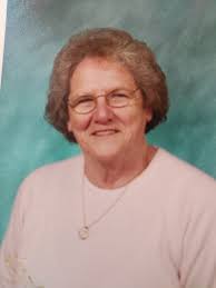 Elsie Saul's Instagram, Twitter & Facebook