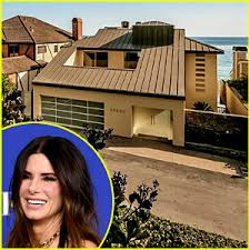 Sandra bullock adopted her son, louis bardo bullock back in 2010 and her daughter, laila bullock in 2015. Sandra Bullock Owns This Amazing 8 5 Million Beachfront House It Was Recently Discovered Look Inside Now Real Estate Sandra Bullock Just Jared