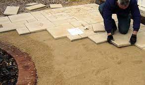 identifier les etapes d installation d une allee de jardin en dalles blog conseil abri jardin garage carport bons plans dalles comment poser des dalles dalle beton terrasse