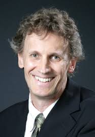 Christopher Elwood's Instagram, Twitter & Facebook