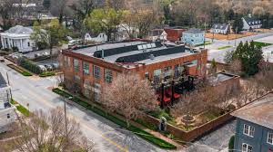 At redmond chase apartments, we aim to provide you with a place you love coming home to. 210 E 2nd Ave Rome Ga Elite Auctions