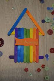 Liebe leserin, lieber leser, leider kann ich immer noch nicht meinen bastelnachmittag in der seniorenresidenz in leonberg. Basteln Mit Senioren Ein Turschild Aus Holzspateln Basteln