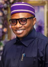 Hallicher Geburtsdaag to everyone celebrating this week!🥳🎂 Happy Birthday  to you!