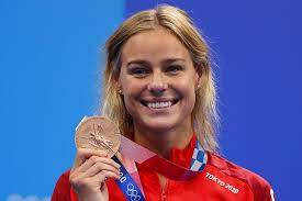 Find the perfect pernille blume stock photos and editorial news pictures from getty images. Pernille Blume Holt Bronze Der Nordschleswiger