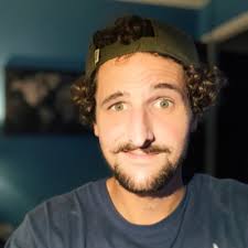 Adrian Kurtz (@AdrianKurtz1)