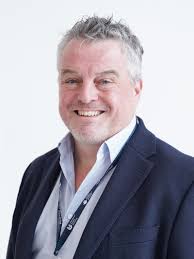 Thầy Lee Martin Chalkly