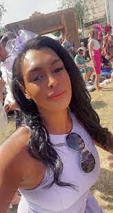 Mandy Noyes's Instagram, Twitter & Facebook