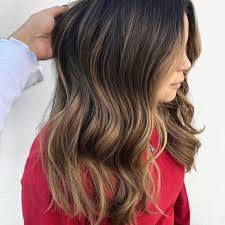 Creating blonde highlights on dark brown hair is easy. The Great Debate Traditional Highlights Vs Balayage The Colour Bar By Lorena