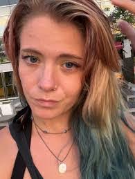 Betty Petry's Instagram, Twitter & Facebook