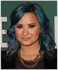 She tweeted the photo for her fans saying new hair pic #2. Demi Lovato S Jewel Tone Hairstyle And Makeup To Match
