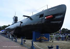 Kepala dinas penerangan tni angkatan laut laksamana pertama julius widjojono mengungkapkan kepada bbc news indonesia bahwa. Monumen Kapal Selam Monkasel Surabaya Jejak Kejayaan Maritim Indonesia Annie Nugraha