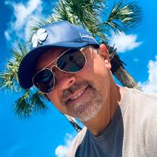 What are recommendations for a 6 hour captained private pontoon boat for 6  people with slides and floaties in Destin