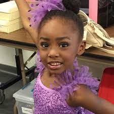 Dax Scott's Instagram, Twitter & Facebook