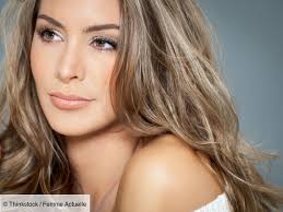 Coloration permanente aux huiles naturelles de fleurs pour un noir absolu longue. Coloration Quelle Formule Pour Couvrir Mes Cheveux Blancs Femme Actuelle Le Mag
