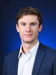 Patricia Oswalt's Instagram, Twitter & Facebook