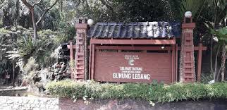 Three villages of temuan community in taman negara johor gunung ledang were evaluated and the data were compared between these three villages. Mohd Faiz Bin Abdul Manan Taman Negara Johor Gunung Ledang