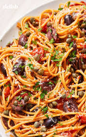 Pasta Puttanesca Has The Most Fragrant Sauce Ever Recipe Pasta Puttanesca Pasta Puttanesca Recipe Easy Pasta Recipes