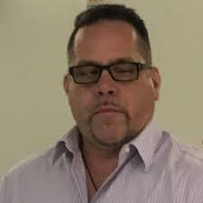 Warren Drewes's Instagram, Twitter & Facebook